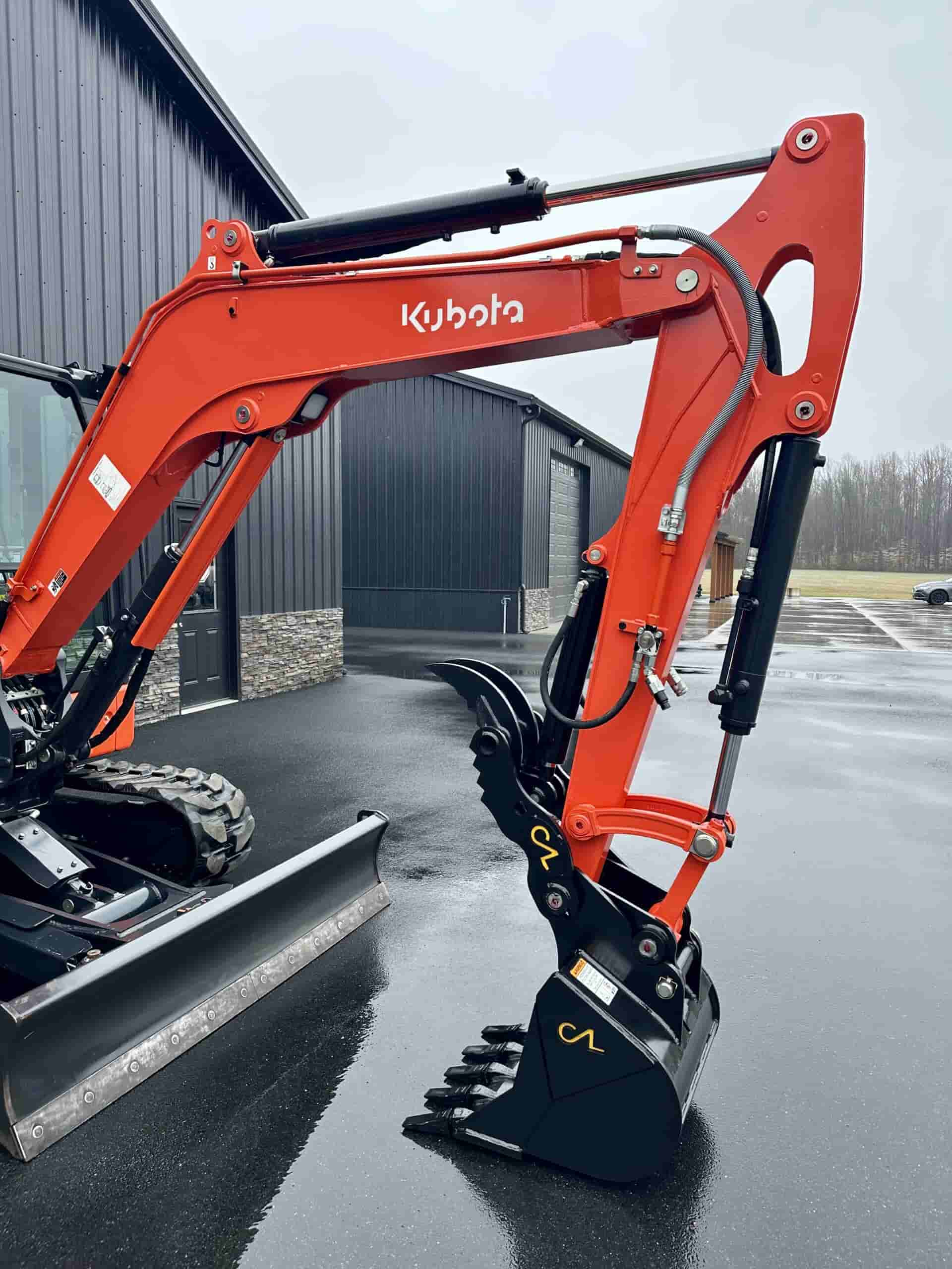 2022 KUBOTA U55-5
